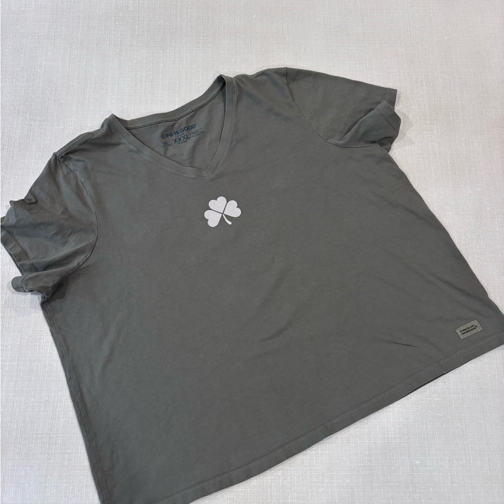 LIFE IS GOOD Crusher Shamrock Muted Green V-Neck Tee 3XL-Top